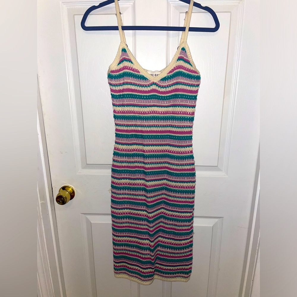 NWT OLIVE+OAK CROCHET MIDI DRESS